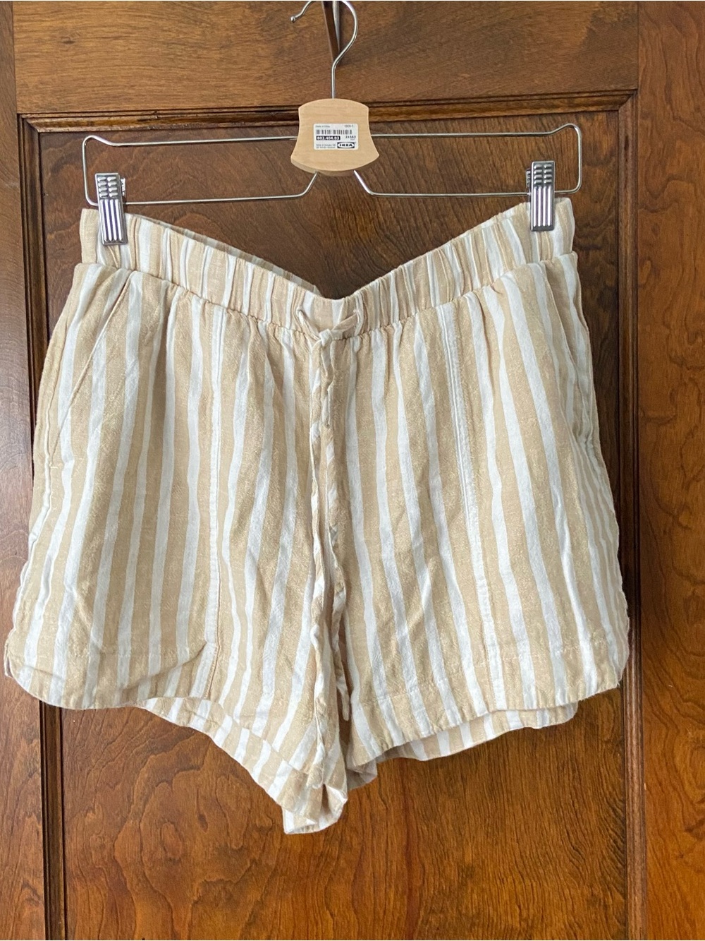 Universal Thread Beige and White Striped Drawstring Women's Shorts